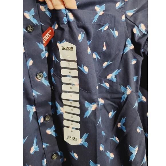 Duluth Trading Co Wrinklefighter Button Up Shirt Bird Print XS NEW - Picture 7 of 10